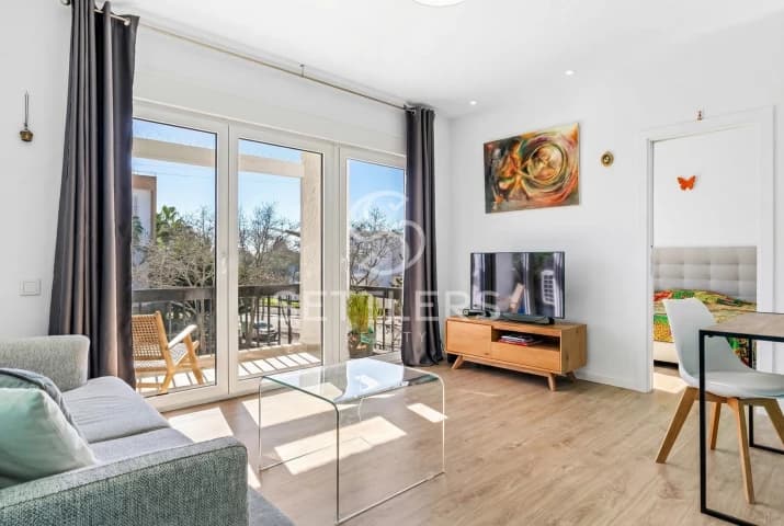 Apartamento com luz natural